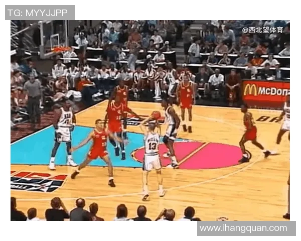 武汉篮球队战术解析与对手战术对比的深度剖析与启示 武汉篮球队战术解析与对手战术对比的深度剖析与启示