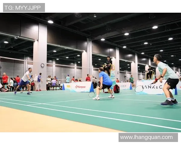 羽毛球盛宴：深入成都羽毛球队的训练与比赛节奏探秘